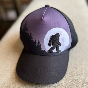 Bigfoot Hat by Headsweats